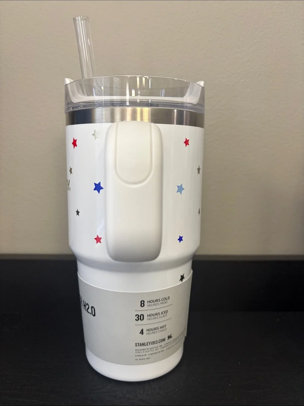 Stanley White with stars 20oz travel mug - Picture 3 of 7